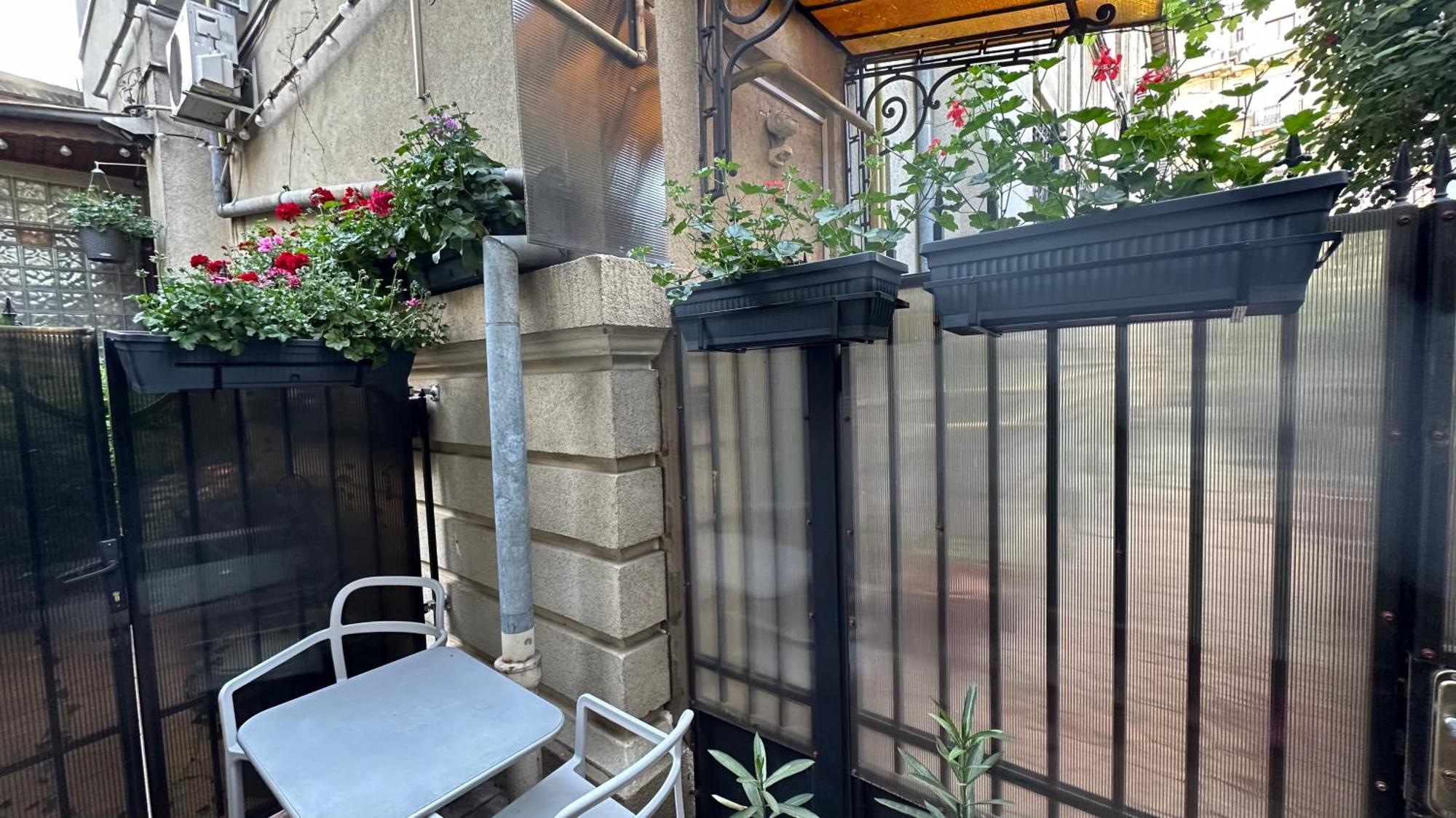 Casa De Povesti - Calea Victoriei Bucareste Exterior foto